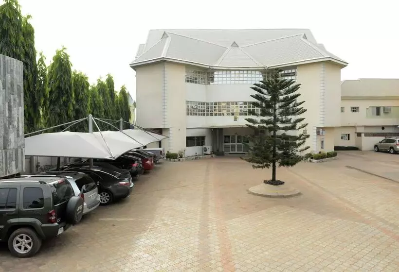 Golphins Suites And Hotels