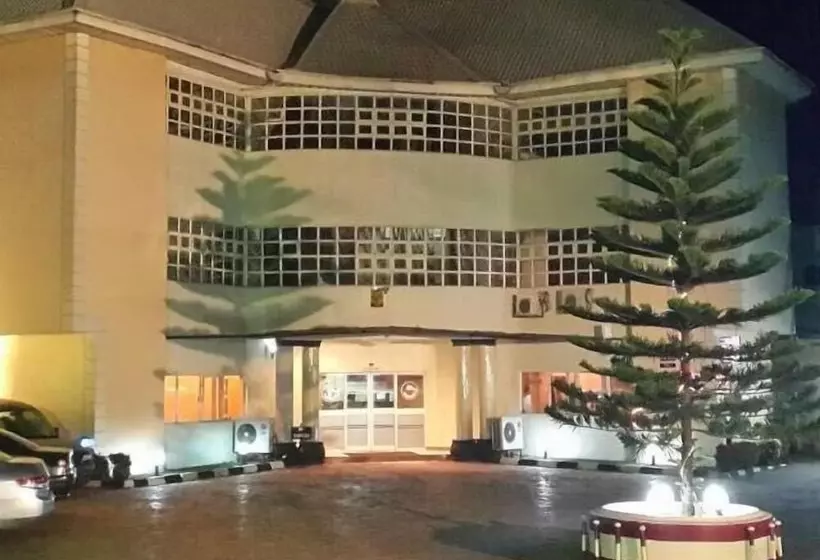 Golphins Suites And Hotels