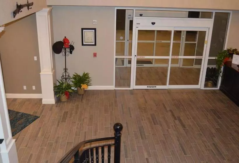 Heritage Place Hotel And Suites