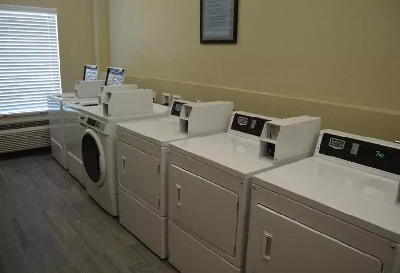 Heritage Place Hotel And Suites