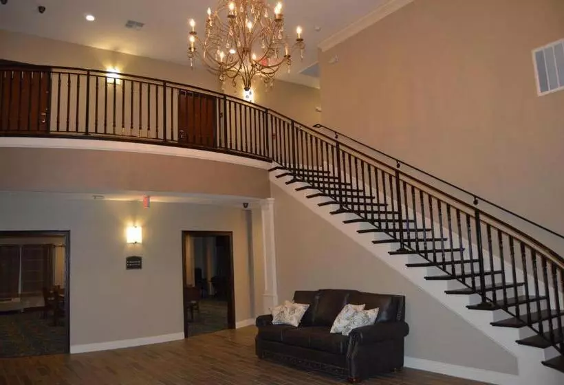 Heritage Place Hotel And Suites