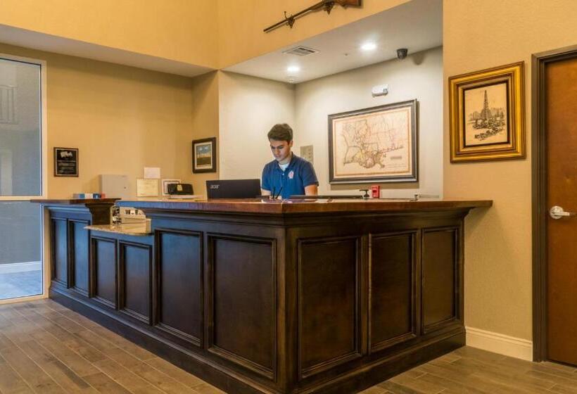 Heritage Place Hotel And Suites