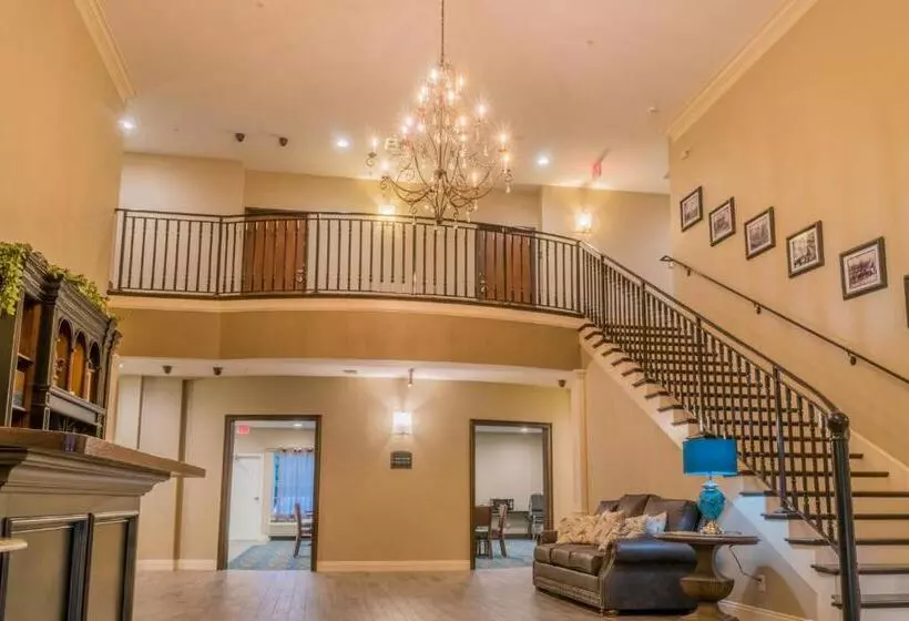 Heritage Place Hotel And Suites