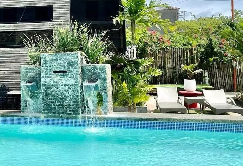 ホテル Little Rock Cebu