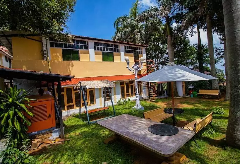 Hotelli Livgrand Clifton Inn Resort, Yercaud   Residenza