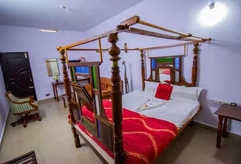 Hotelli Livgrand Clifton Inn Resort, Yercaud   Residenza