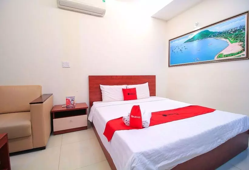 هتل Reddoorz Plus @ Tran Phu