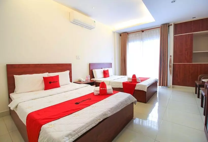 هتل Reddoorz Plus @ Tran Phu