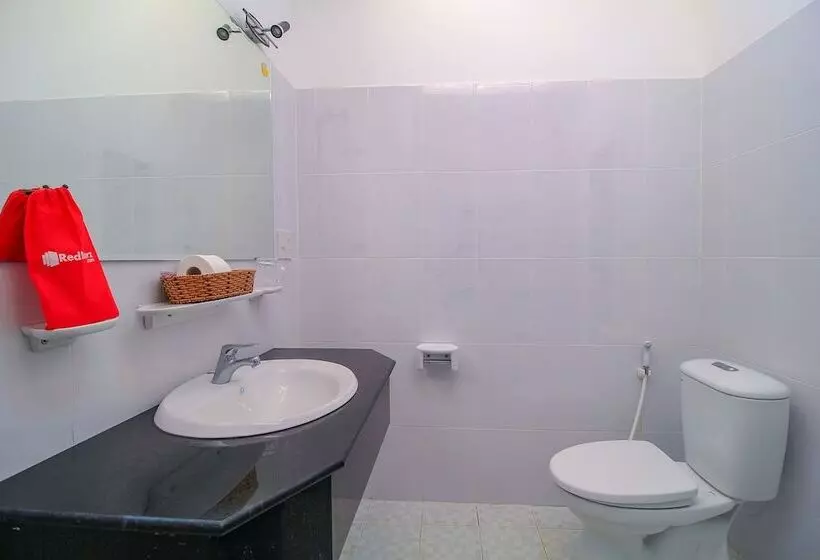 هتل Reddoorz Plus @ Tran Phu