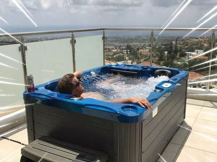 Panoramic Holidays   Deluxe 6