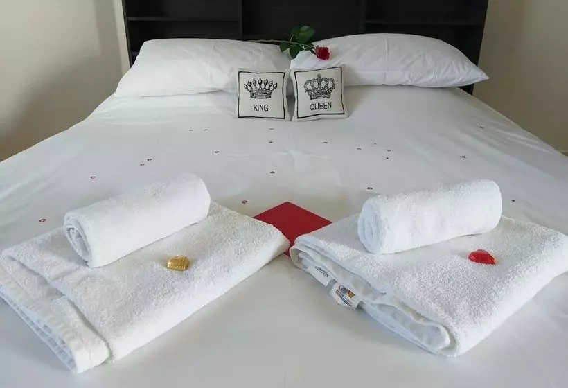 Panoramic Holidays   Deluxe 6