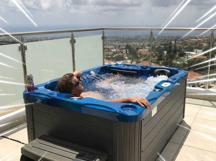 Panoramic Holidays   Deluxe 6