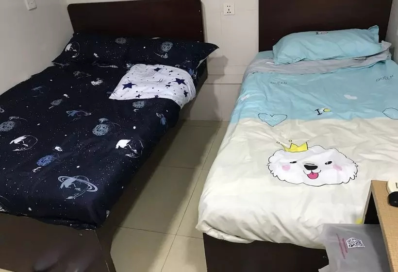 پانسیون Home Away Guest House