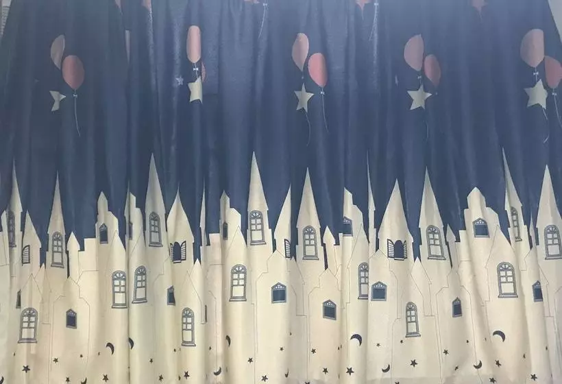 پانسیون Home Away Guest House