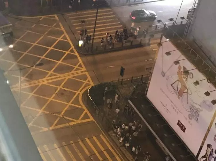 پانسیون Home Away Guest House