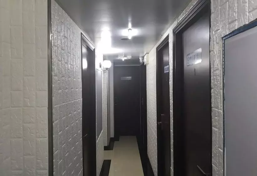 پانسیون Home Away Guest House