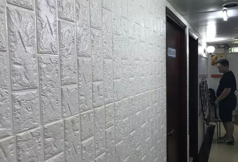 پانسیون Home Away Guest House