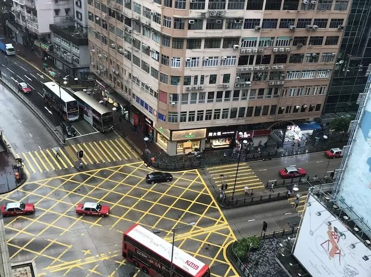 پانسیون Home Away Guest House