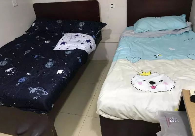 پانسیون Home Away Guest House