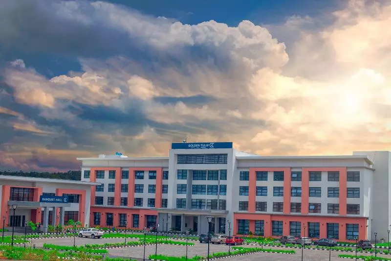 Golden Tulip Agulu Lake Hotel & Resort