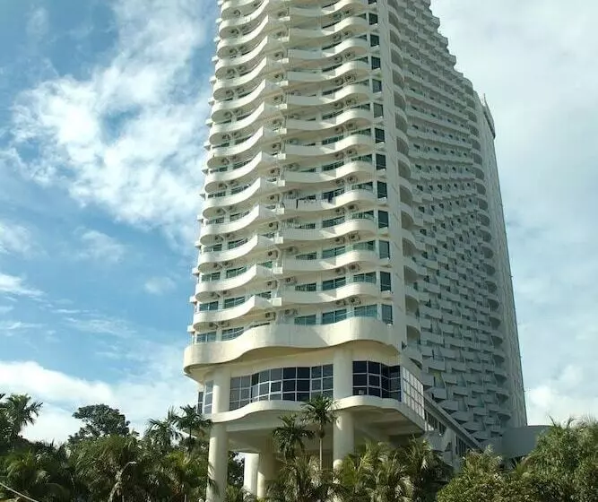 ホテル Expat's Nook Beach Resort