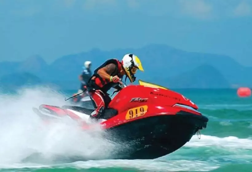 ホテル Expat's Nook Beach Resort