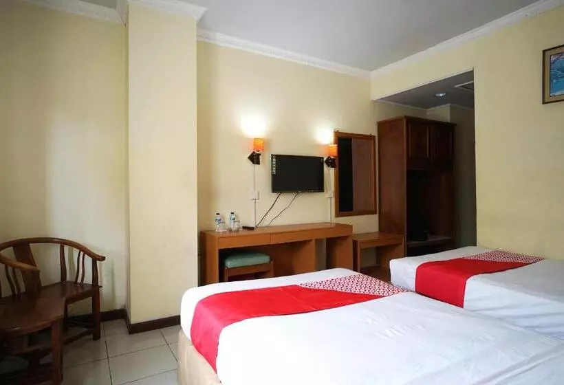 Hotelli Oyo 2015 Bandara  Balikpapan