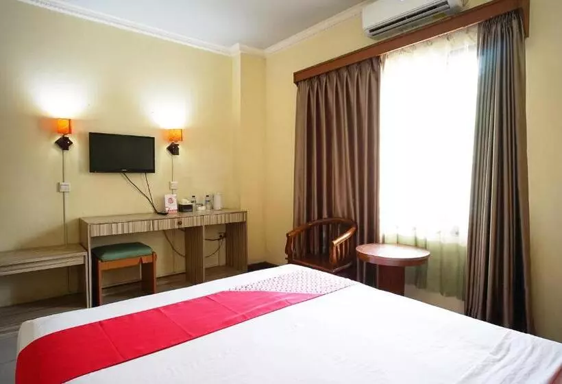 Hotelli Oyo 2015 Bandara  Balikpapan