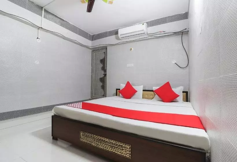 ホテル Oyo 44637 Upasana Guest House
