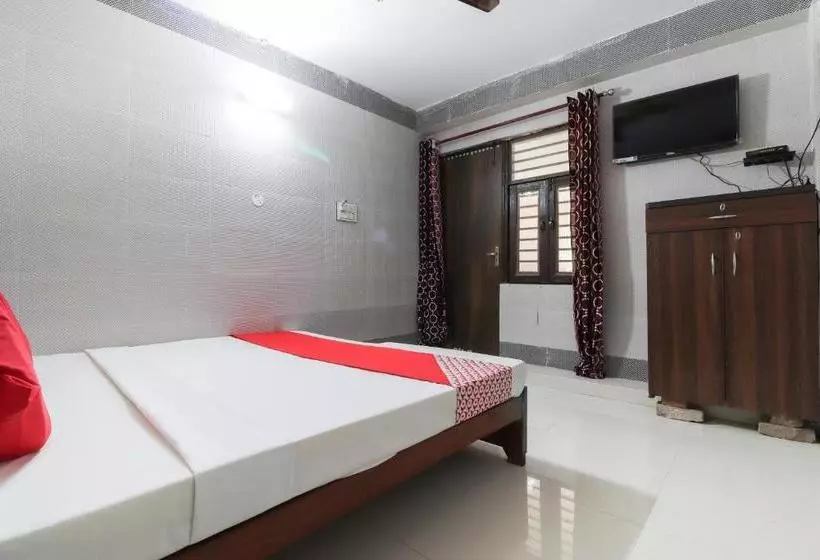 ホテル Oyo 44637 Upasana Guest House