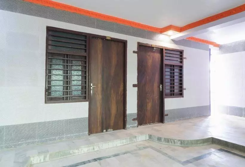ホテル Oyo 44637 Upasana Guest House