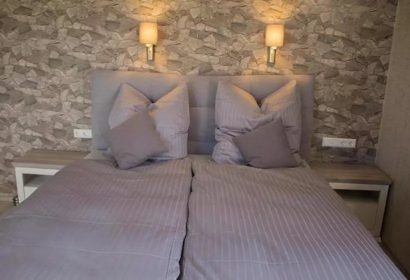 Hotelli Villa Koppdas Gastehaus