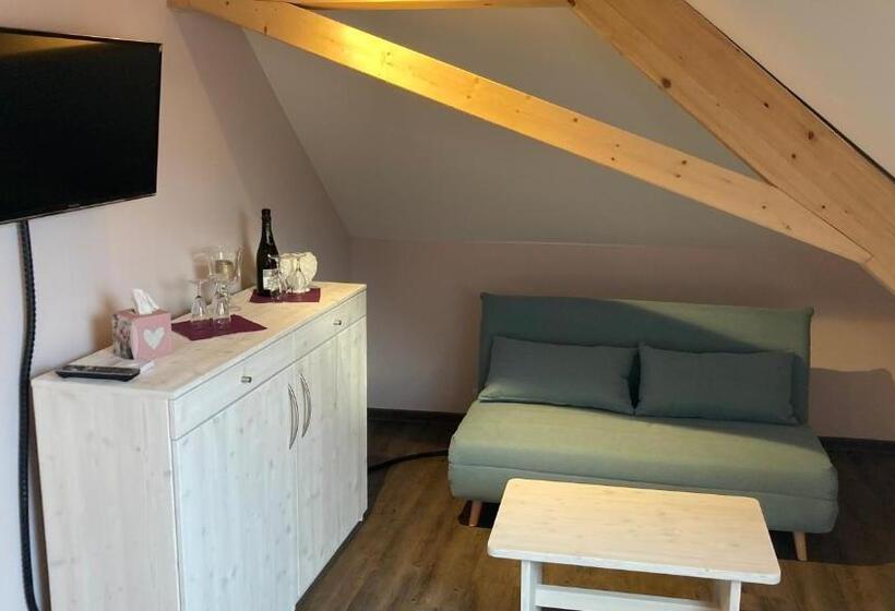 بنسيون Bürgerhauslöwen