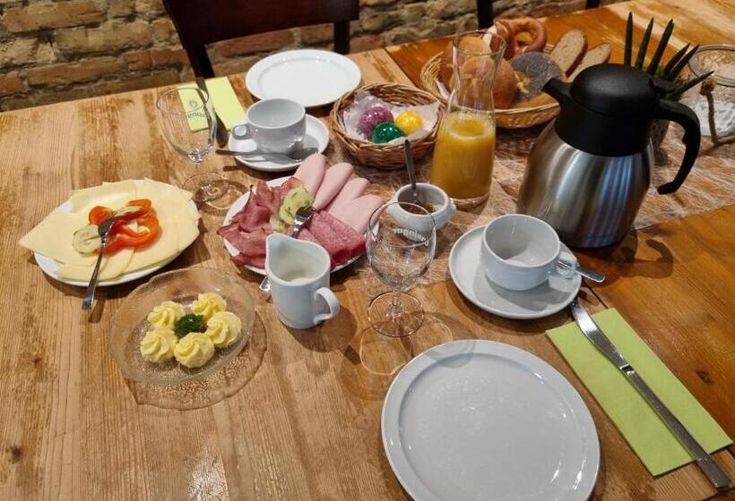 بنسيون Bürgerhauslöwen