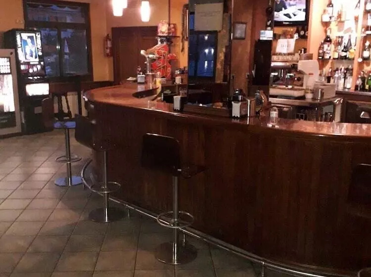 ペンション Hostal Y Albergue Carpinteiras