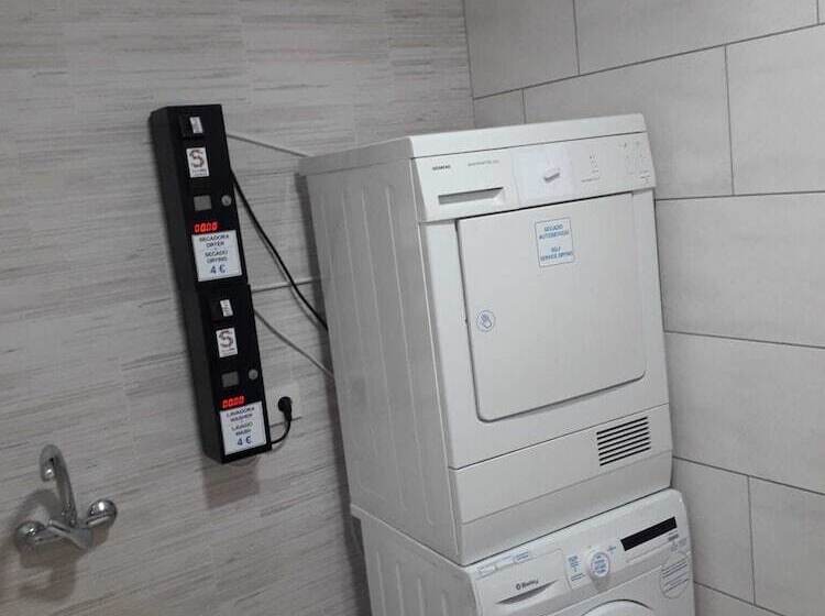 פנסיון Hostal Y Albergue Carpinteiras