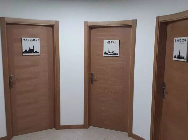 ペンション Hostal Y Albergue Carpinteiras