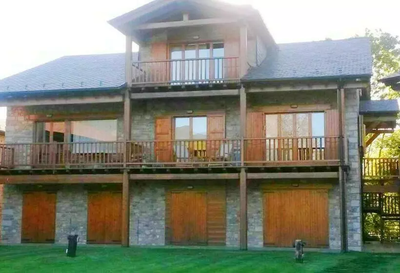 Bonito Dúplex Con Piscina En Sanavastre