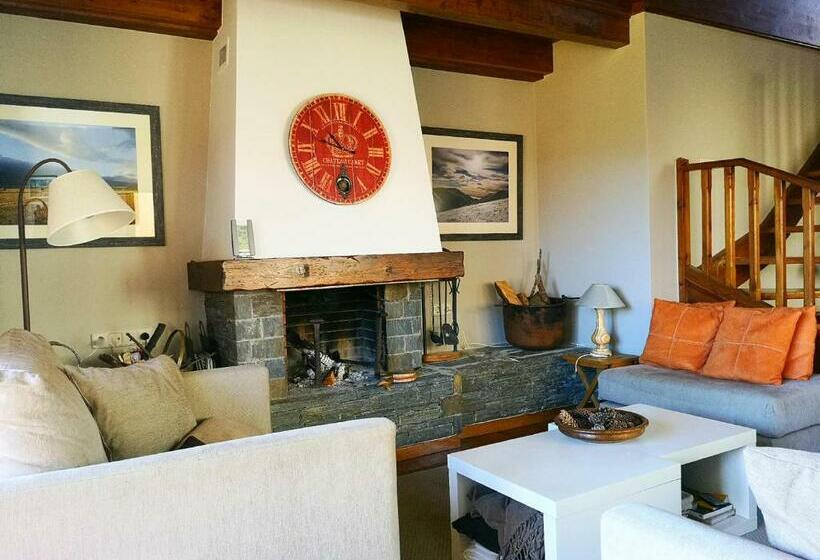 Bonito Dúplex Con Piscina En Sanavastre