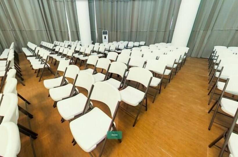 Wintess Garden Hotel And Suites