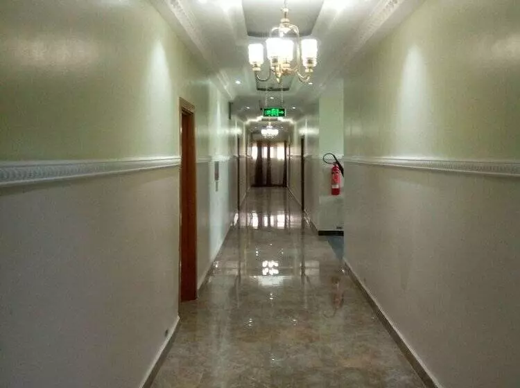 Wintess Garden Hotel And Suites