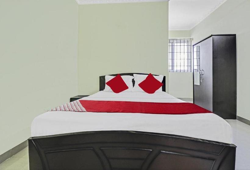 ホテル Oyo 47579 Gn Residency