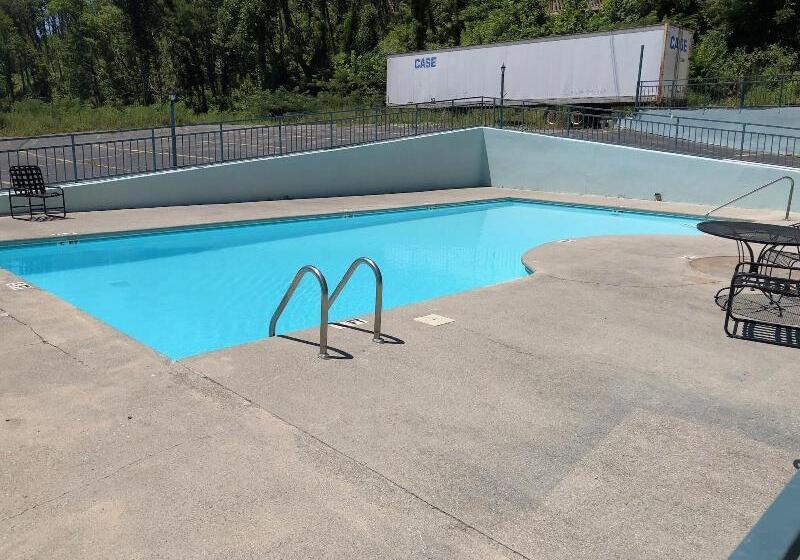 فندق Country Town N' Suites