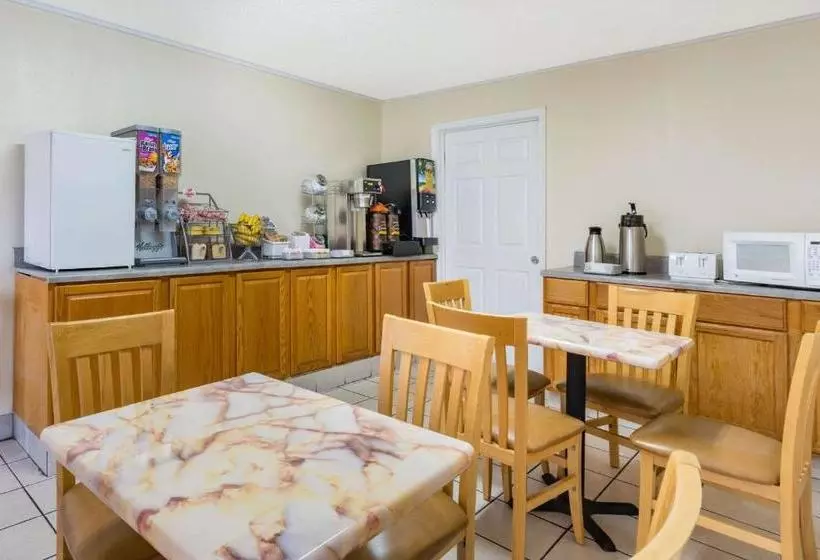 فندق Super 8 By Wyndham Ashland/richmond