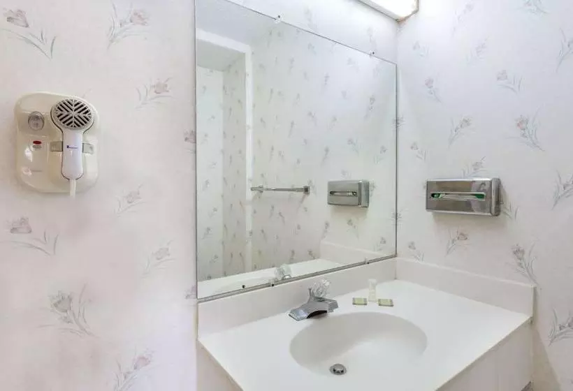 فندق Super 8 By Wyndham Ashland/richmond