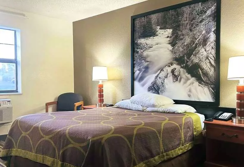 فندق Super 8 By Wyndham Colorado Springs/afa Area