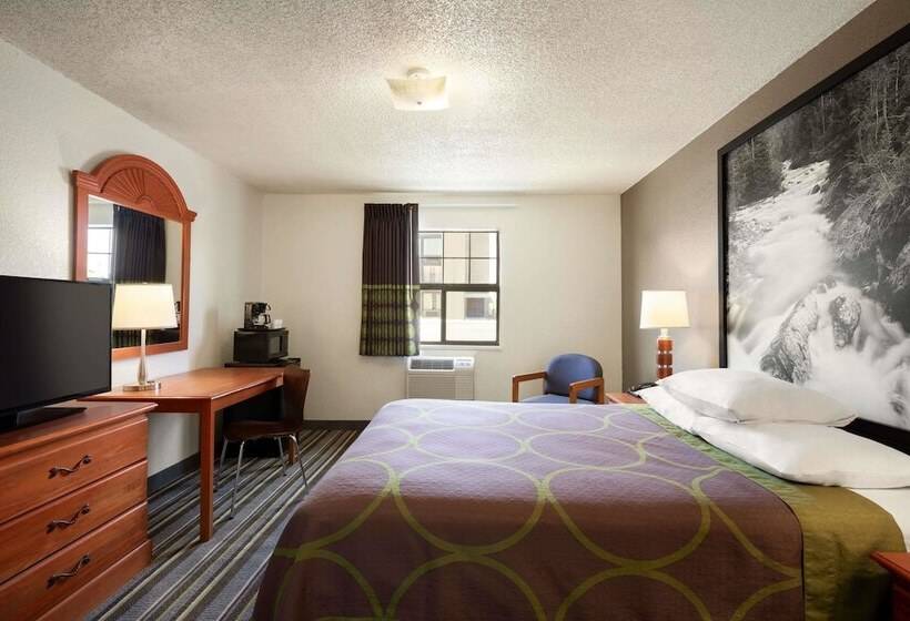 هتل Super 8 By Wyndham Colorado Springs/afa Area