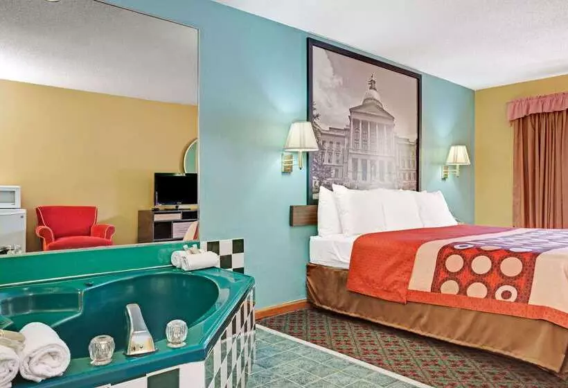 호텔 Super 8 By Wyndham Forest Park