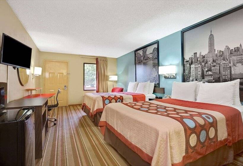 فندق Super 8 By Wyndham Forest Park