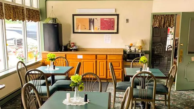 호텔 Surrey Inn Ashland